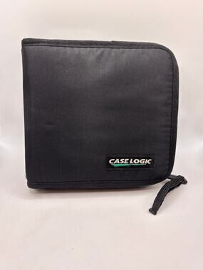 Black Case Logic 24 CD DVD Game Disc Zippered case holder